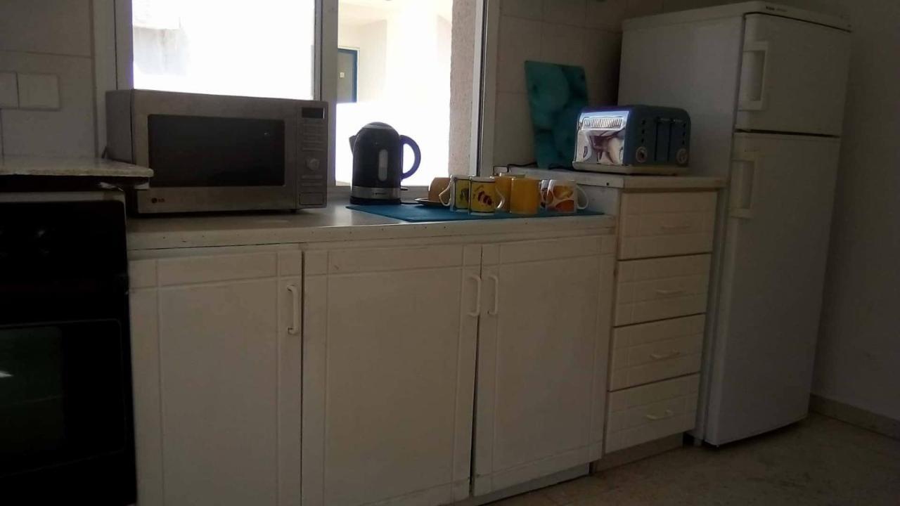 Paphos Inn Екстер'єр фото