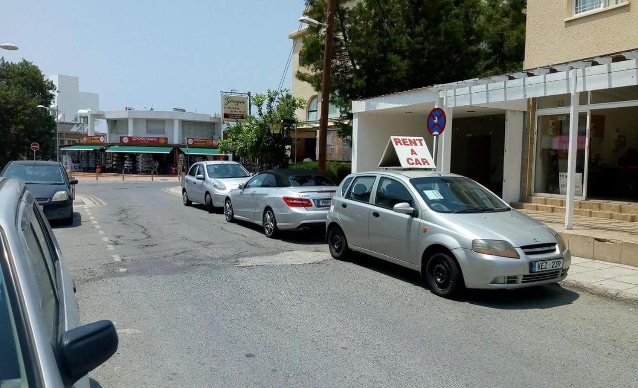 Paphos Inn Екстер'єр фото